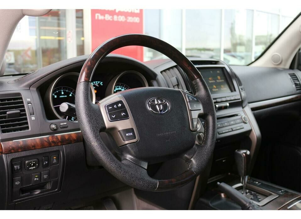 Toyota Land Cruiser 4.5d AT (235 л.с.) 4WD