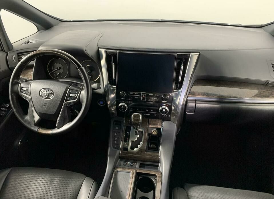 Toyota Alphard 3.5 AT (300 л.с.)